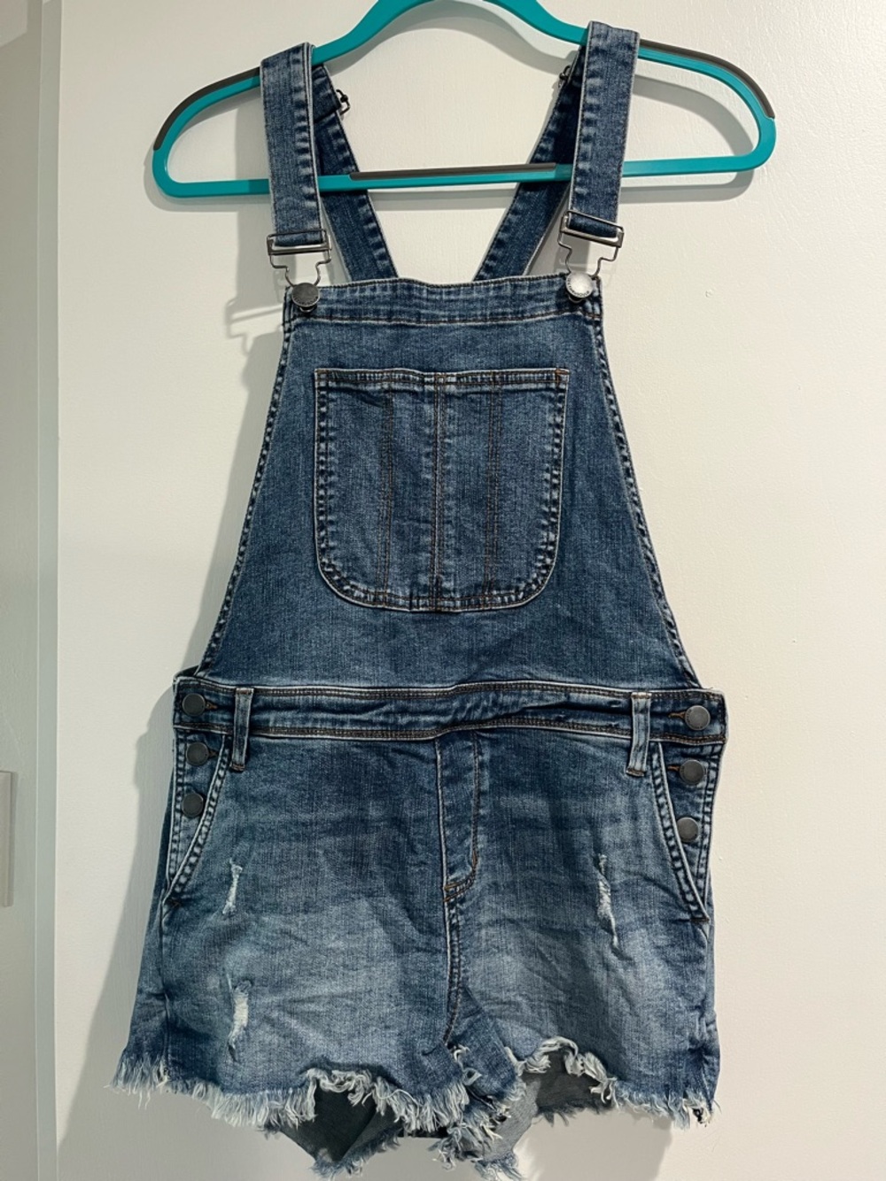 See Thru Soul Boyfriend Shortall in Medium Blue Denim Size 27